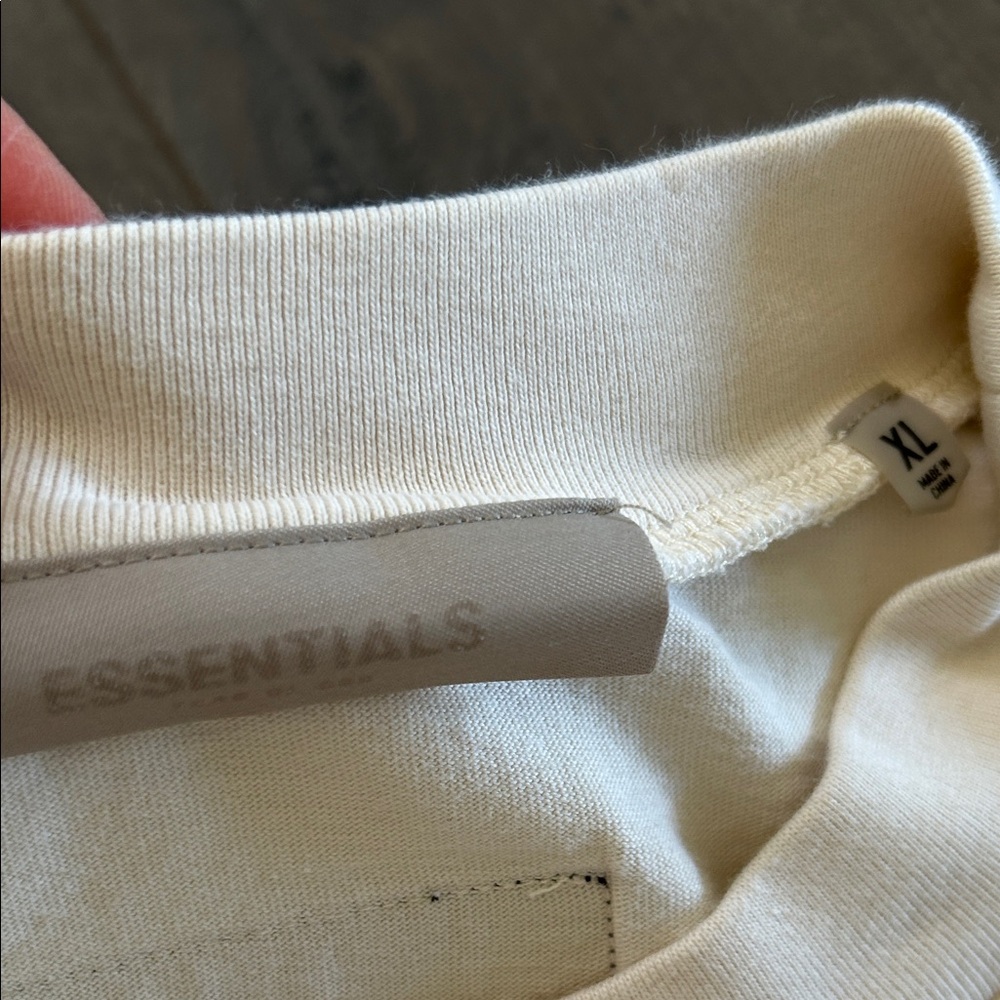Fear of God Essentials Cream Men's T-Shirt XL - Picture 4 of 10